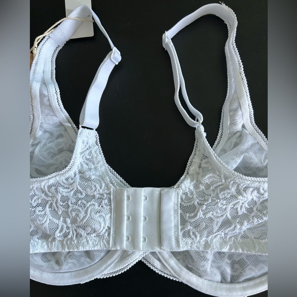 White Lace Underwire Bra - Women's Intimates - Picture 4 of 9